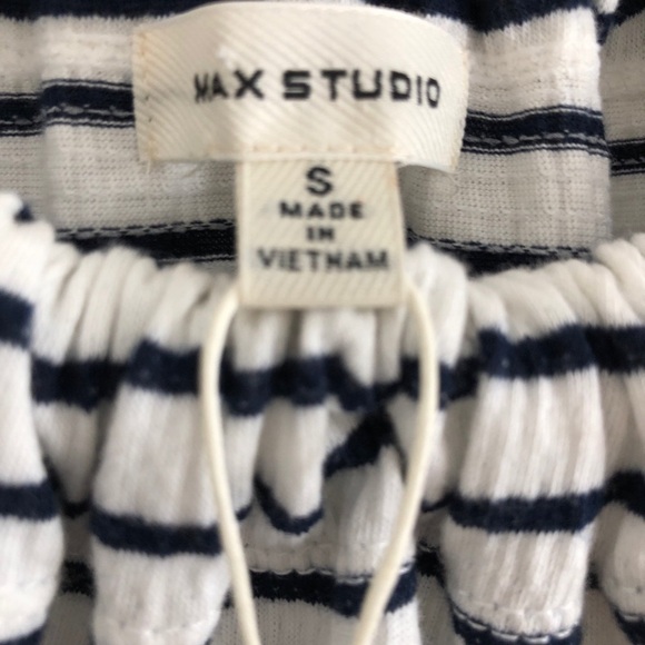 Max Studio navy and white striped sleeveless top. - Picture 4 of 7